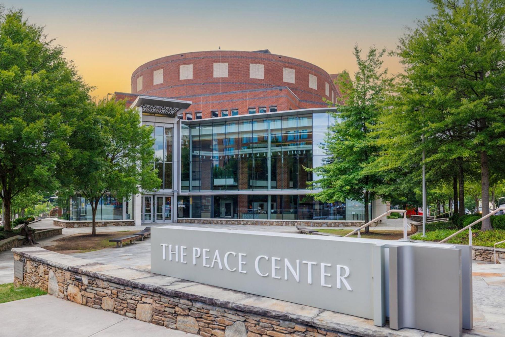 Hilton Greenville Exterior photo