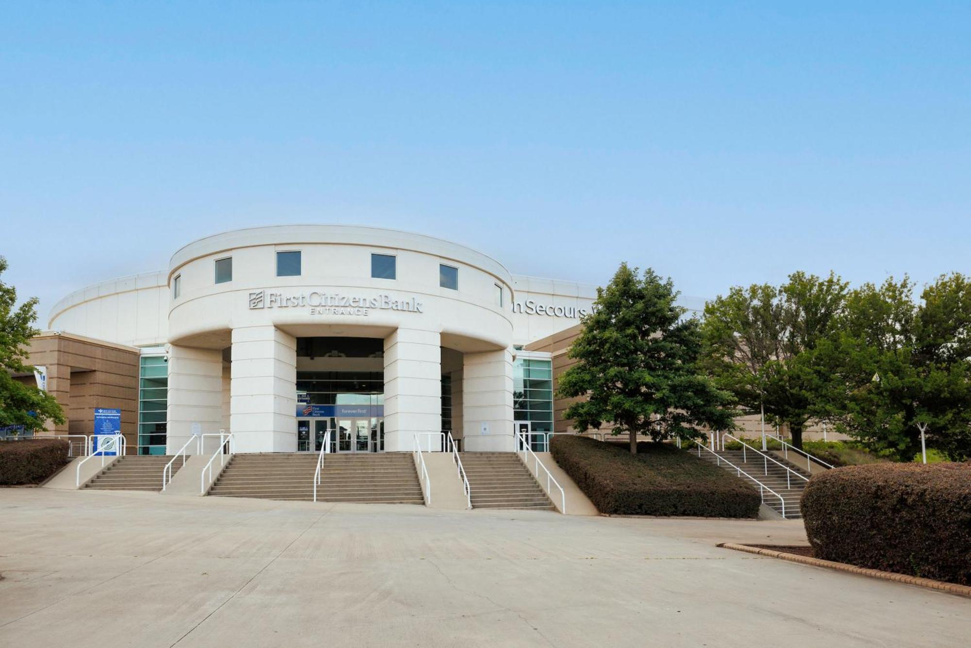 Hilton Greenville Exterior photo